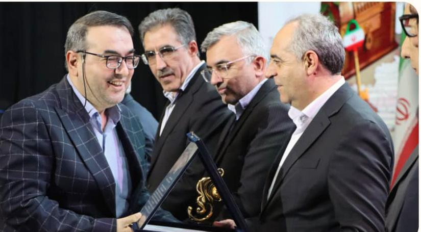 تجلیل وزیر جهاد کشاورزی از فعالان صادرات؛ کلرپارس تندیس صادرکننده نمونه را دریافت کرد